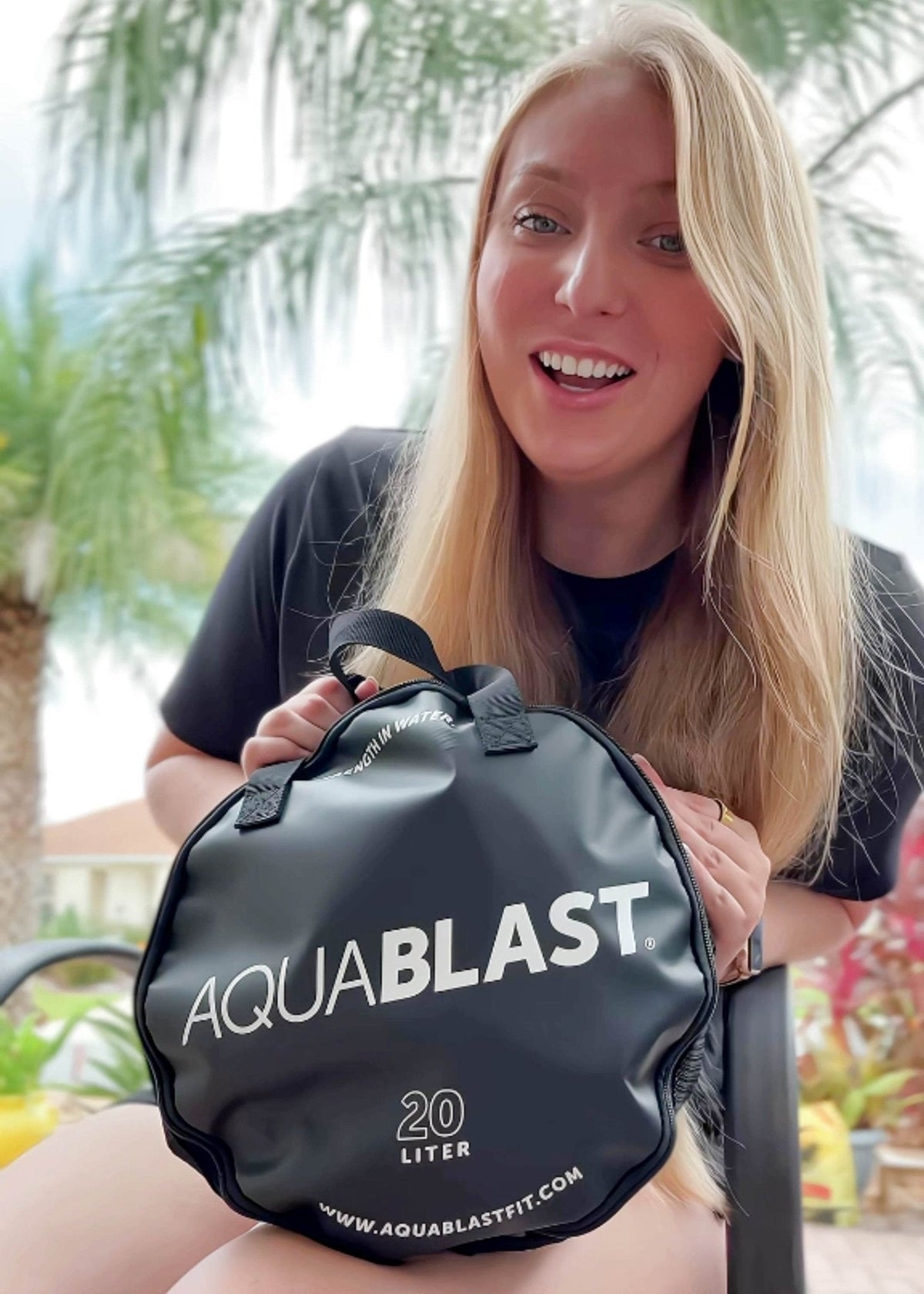 AquaBLAST 20-Liter V2 - Pool Fitness and Punching Bag